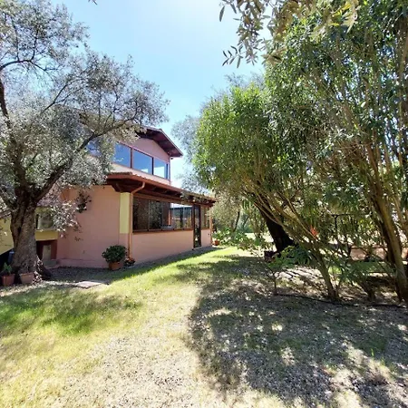Casa L' Antico Ulivo * إيغليزياس